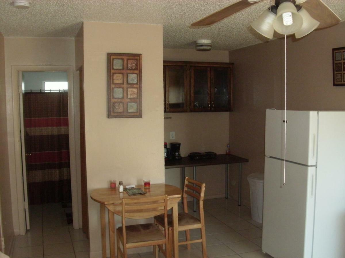 Newly Furnished Large, Clean, Quiet Private Unit Apartamento Fort Lauderdale Exterior foto